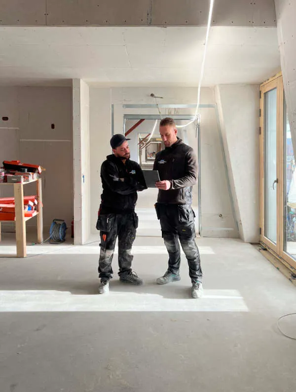 Projektgennemgang under et byggeri i totalentreprise